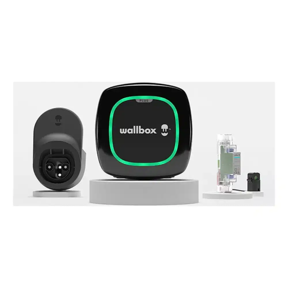 Single-Phase Electric Car Charger Kit 7.4 kW + Energy Meter + Dock Cable + 5-Meter Type 2 Hose Wallbox Pulsar Max with reference K1PLP4-0-2-2-9-002 from the brand WALLBOX