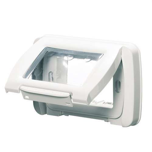 Weatherproof Plate for 3 Modules Cloud White Top System with reference GW22451 from the brand GEWISS