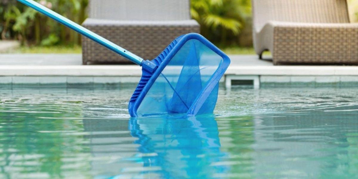 How to clean a pool