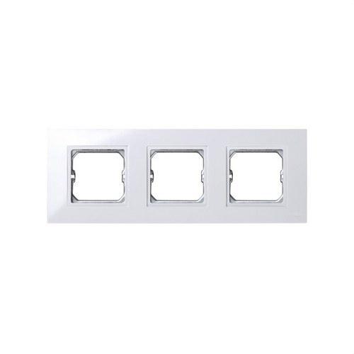 Frame for intermediate piece of 3 elements white without claws and with frame Simon 27 Play with reference 2701630-030 from the brand SIMON