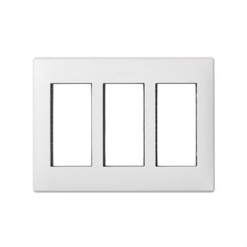 Frame for recessed wall and chassis for 3 double elements white Simon 500 Cima with reference 51010103-030 from the brand SIMON
