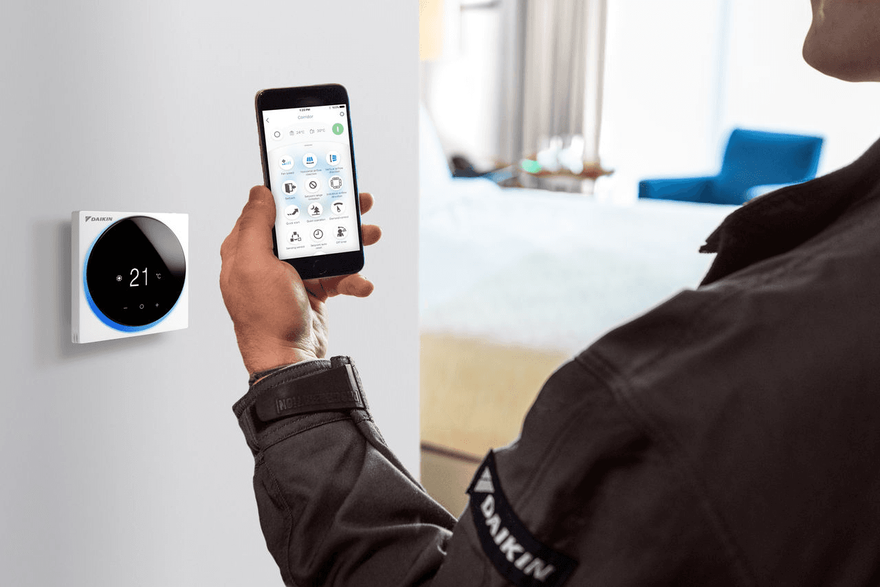 Przewodowy termostat Daikin Madoka BRC1H52W z odnośnikiem BRC1H52W od marki DAIKIN