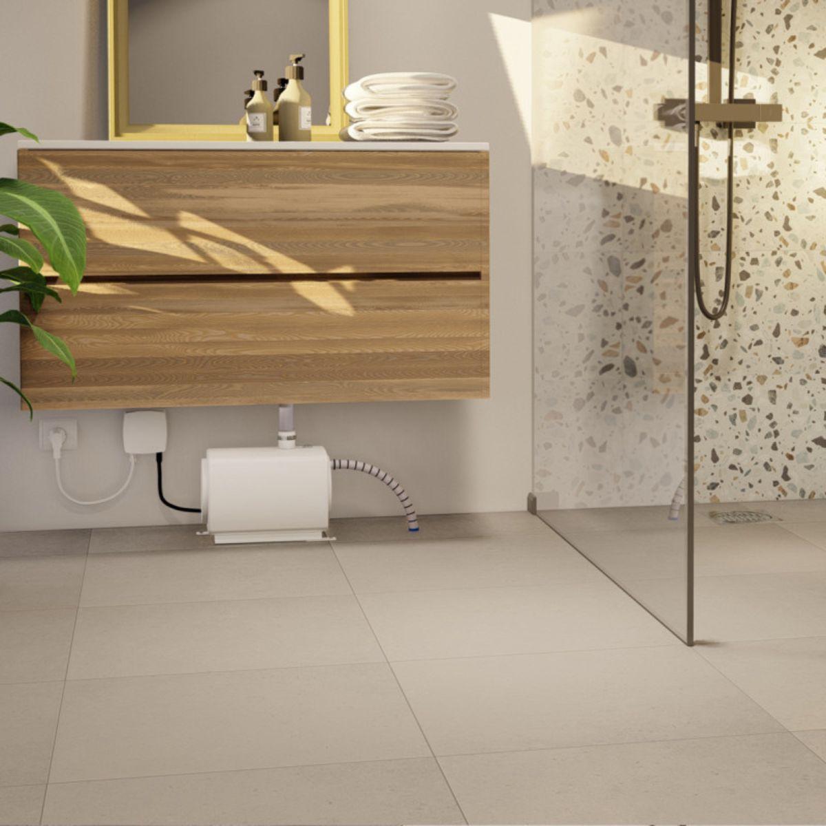 Pompa wodna ssąca z odpływem do prysznica SFA Sanifloor+ 1 z odnośnikiem HIFLOOR1 od marki SFA SANITRIT